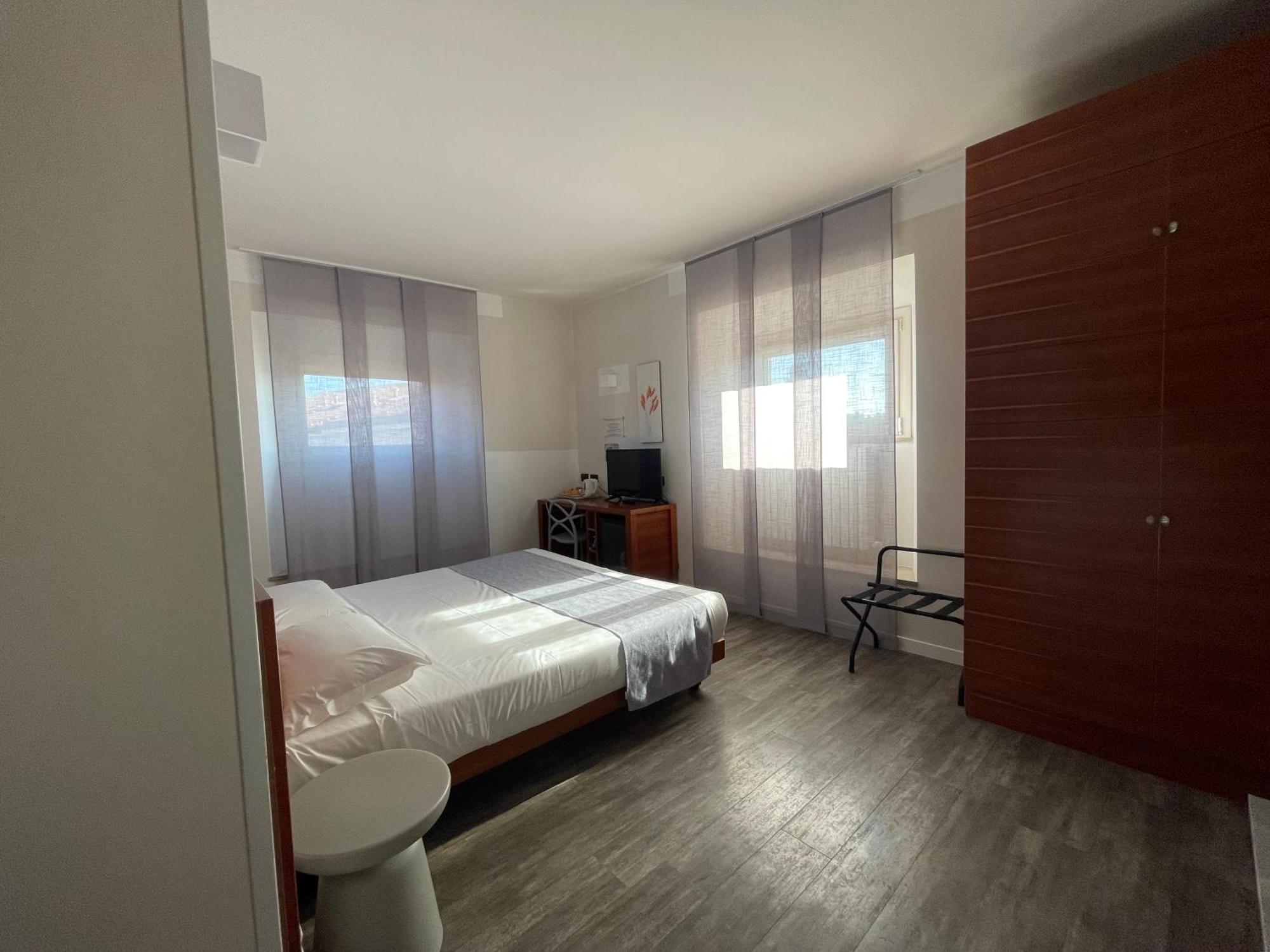 Hotel Europa Varese Dış mekan fotoğraf
