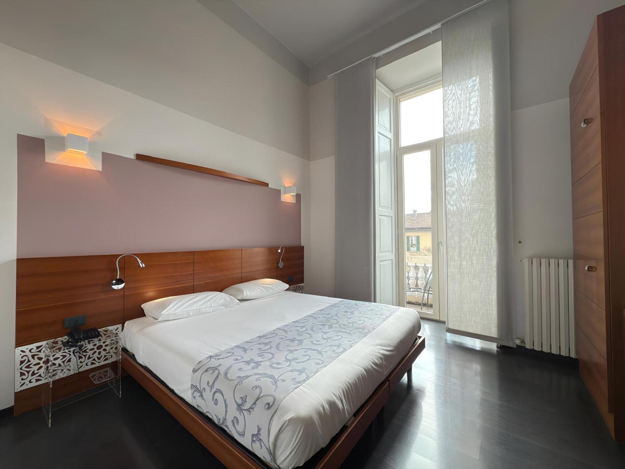Hotel Europa Varese Dış mekan fotoğraf