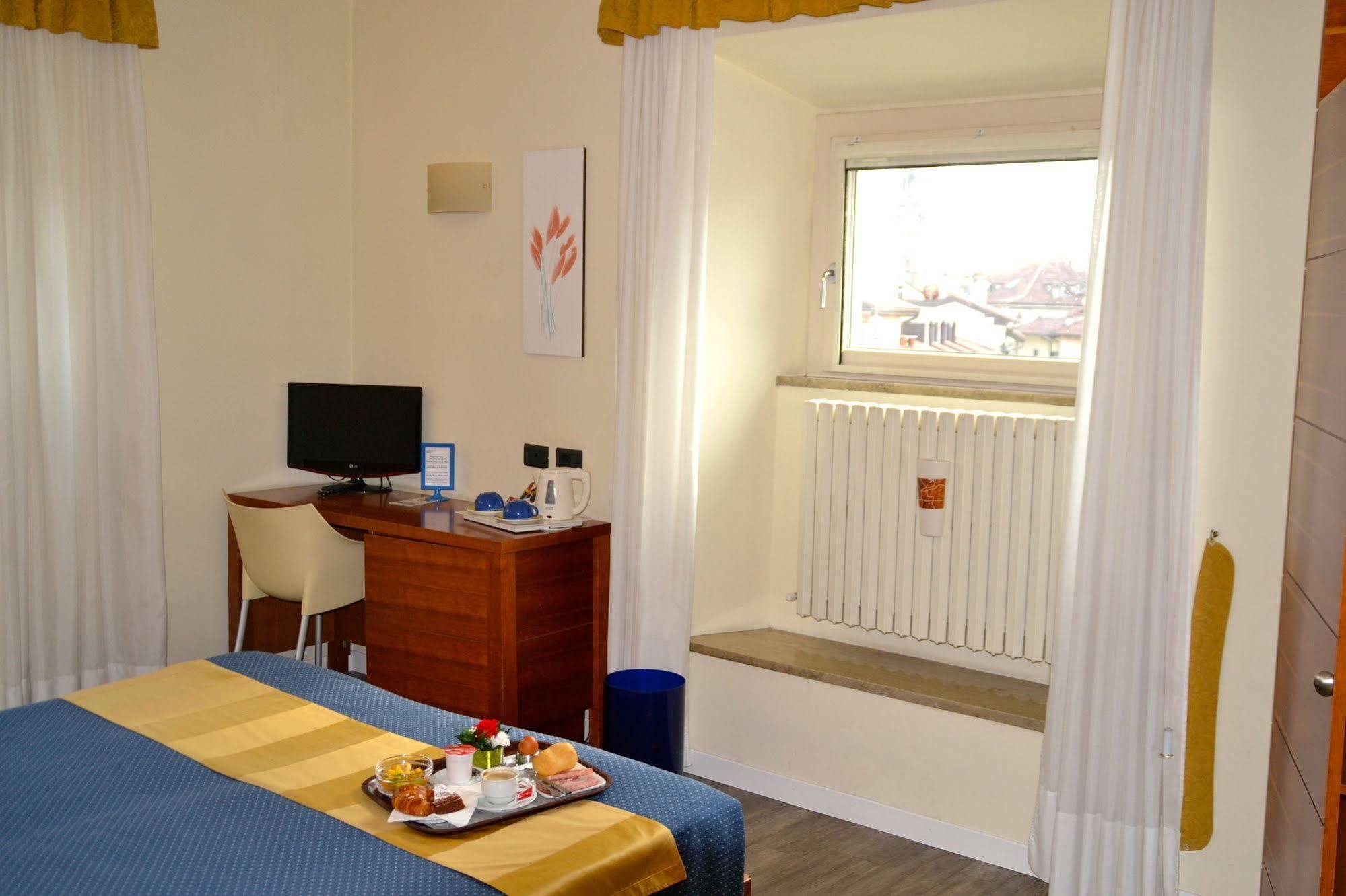 Hotel Europa Varese Dış mekan fotoğraf